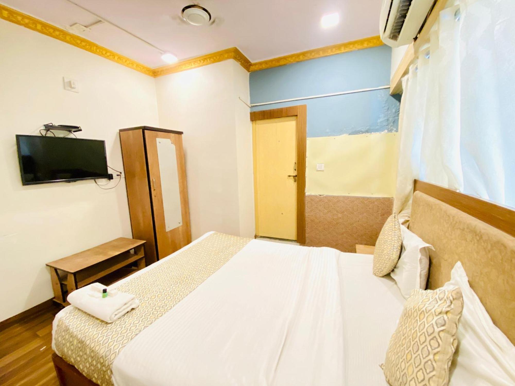 Hotel Abc Satellite Prahlad Nagar Amhedabad Dış mekan fotoğraf