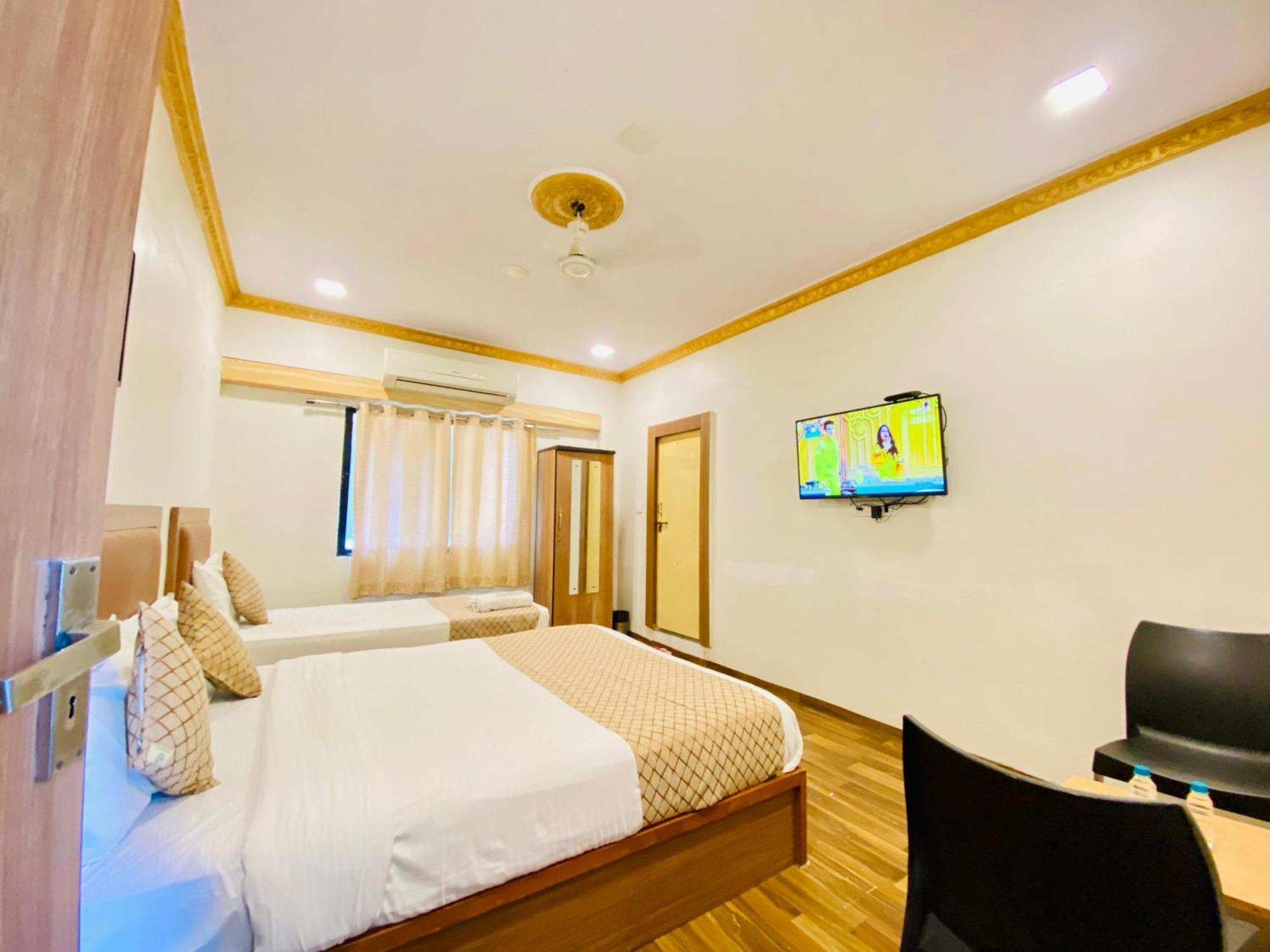 Hotel Abc Satellite Prahlad Nagar Amhedabad Dış mekan fotoğraf