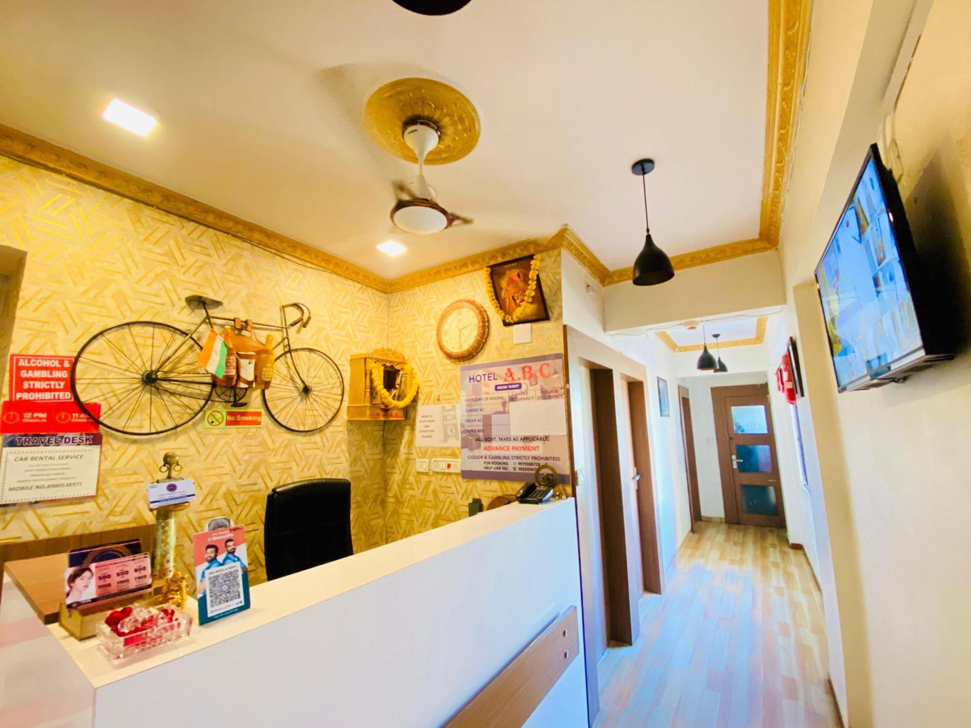 Hotel Abc Satellite Prahlad Nagar Amhedabad Dış mekan fotoğraf