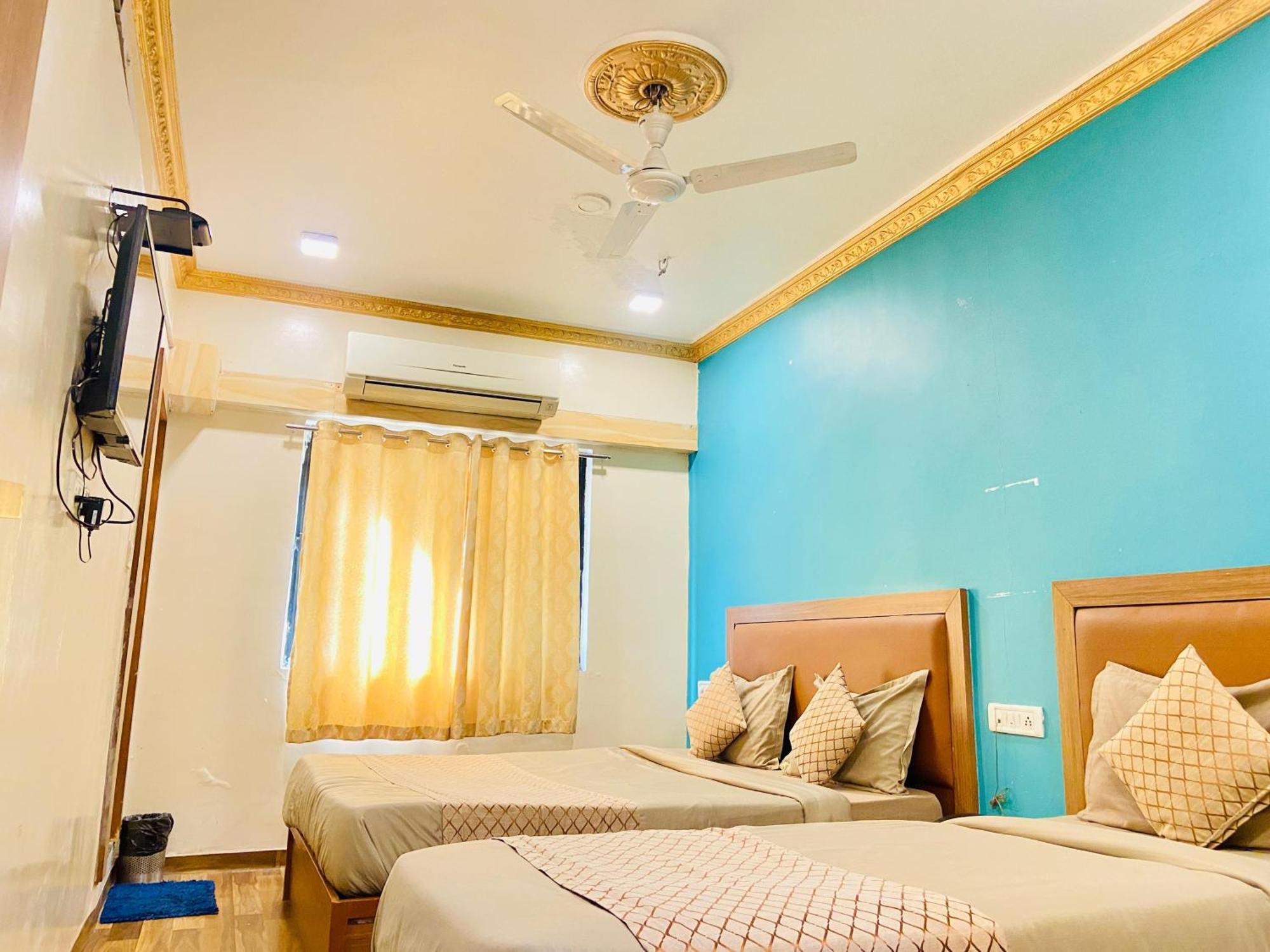 Hotel Abc Satellite Prahlad Nagar Amhedabad Dış mekan fotoğraf